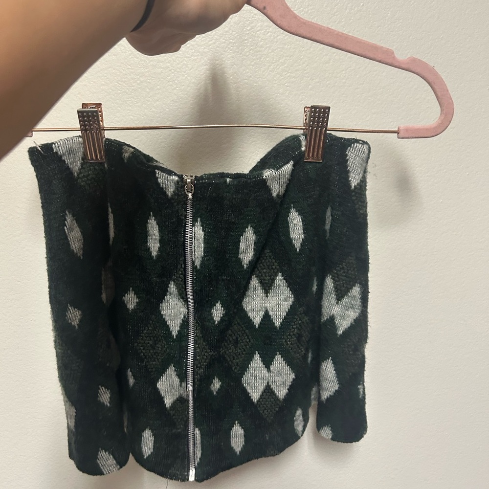 Diamond pattern skirt